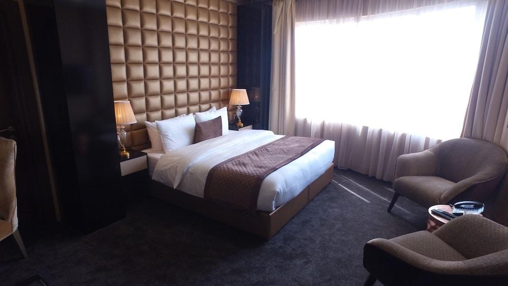 Lumiere Des Etoile Hotel Kuwait City Exterior photo
