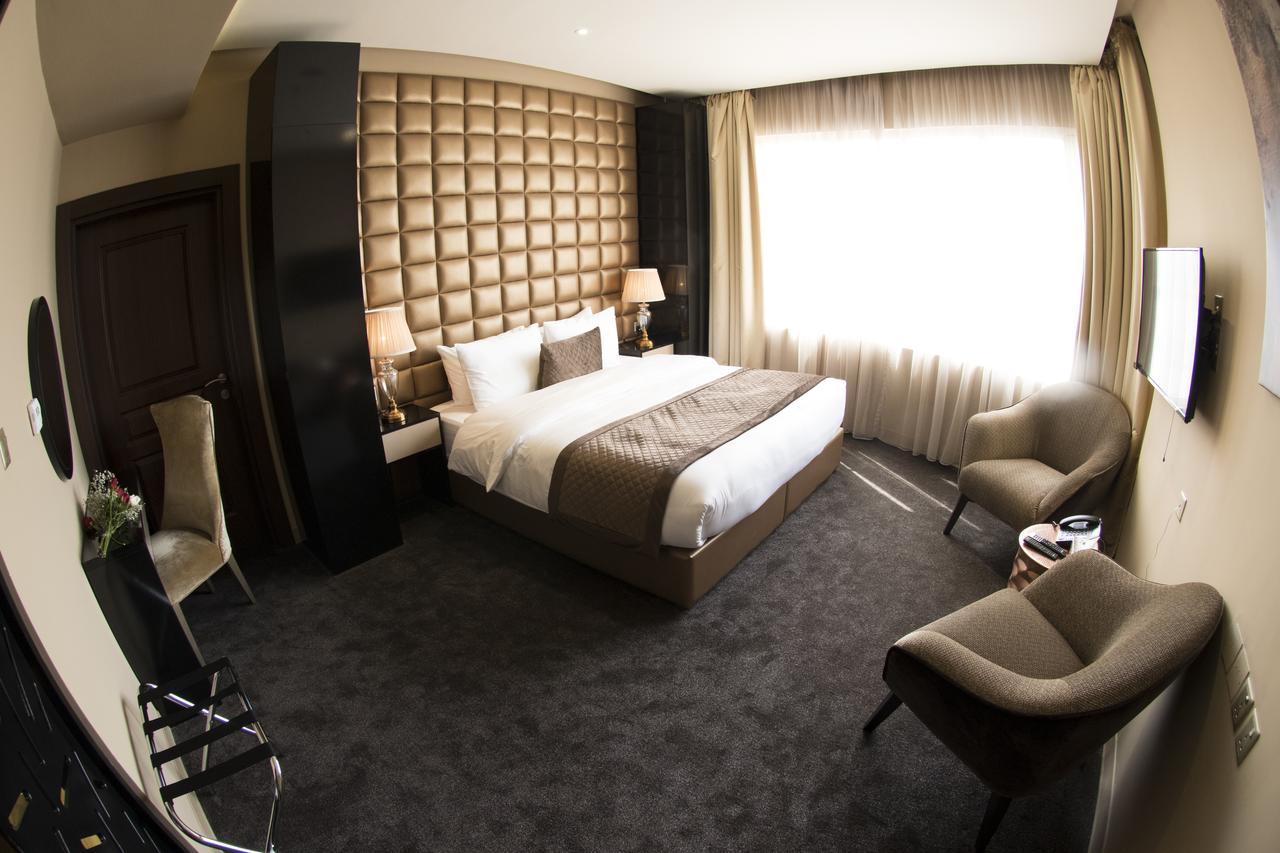 Lumiere Des Etoile Hotel Kuwait City Exterior photo